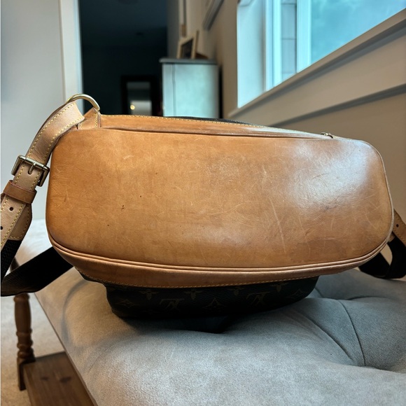 Louis Vuitton Monogram Canvas Montsouris GM backpack - Picture 7 of 16